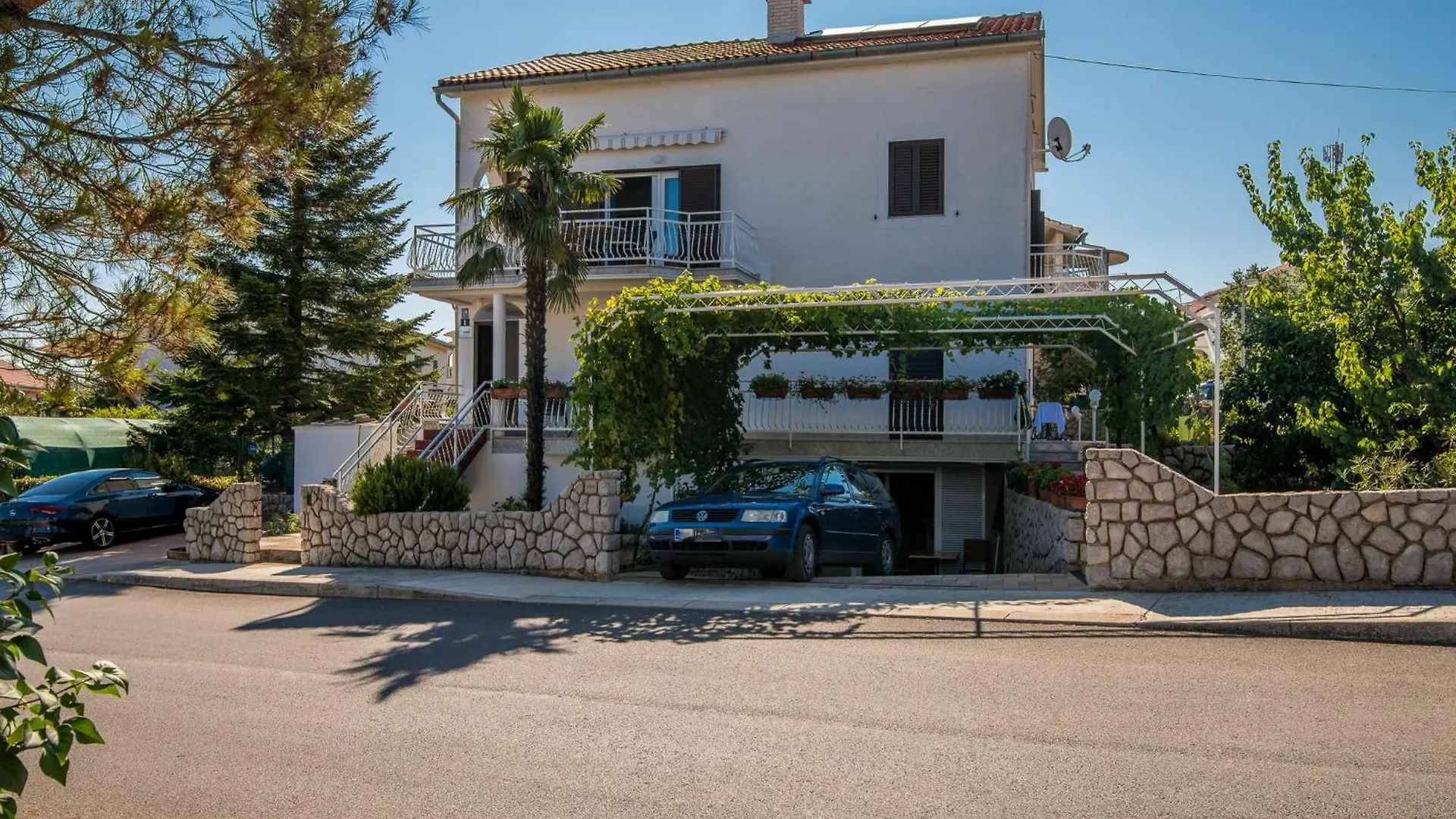Apartment Kantun1 Njivice