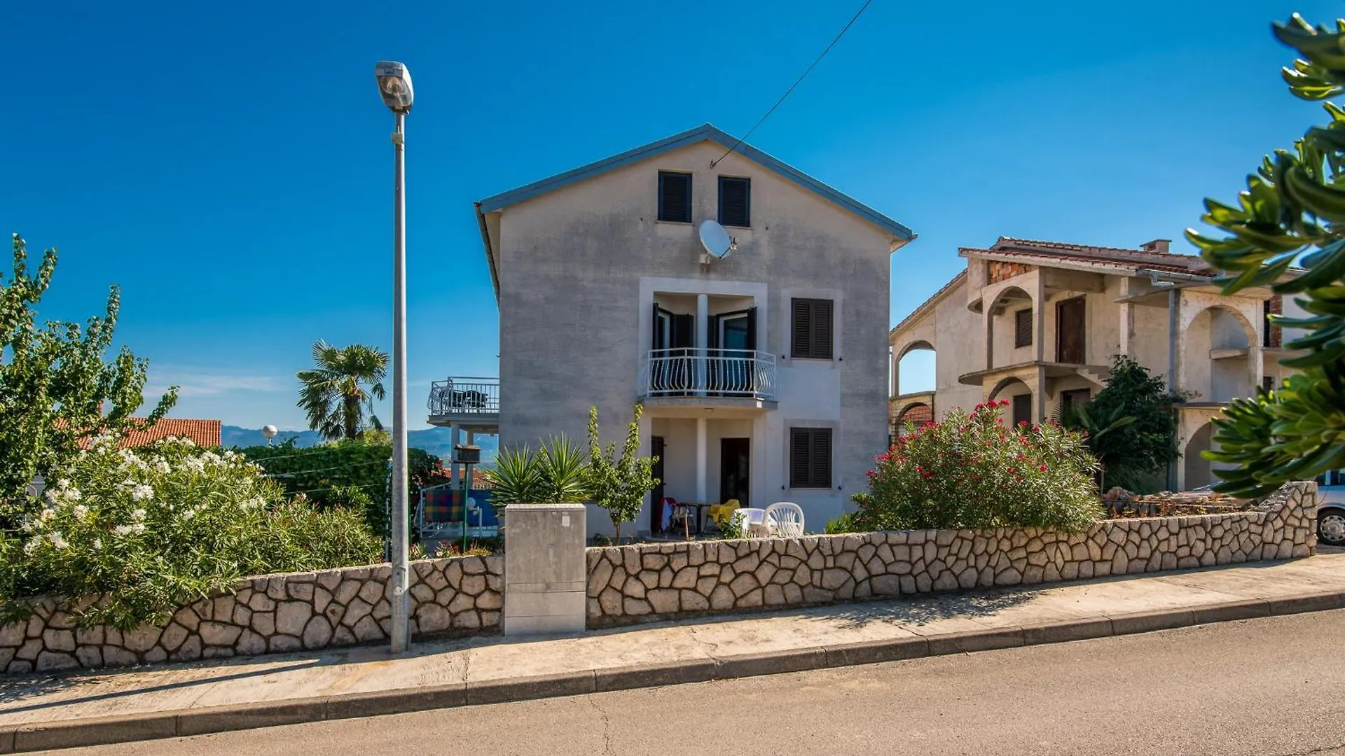 Apartment Kantun1 Njivice Croatia