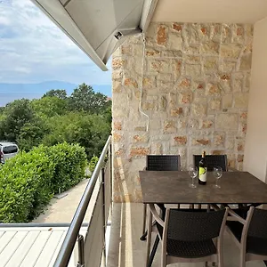  Apartment Marija